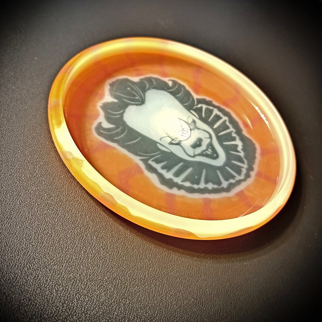 It Pennywise Dyed Disc | Innova Champion Aviar Putter Golf Disc (175g)